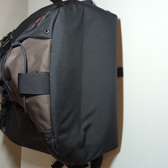 TOM BIHN Smart Alec in Ursa 525 Ballistic / Sangria 210 Cerylon - Picture 7 of 7